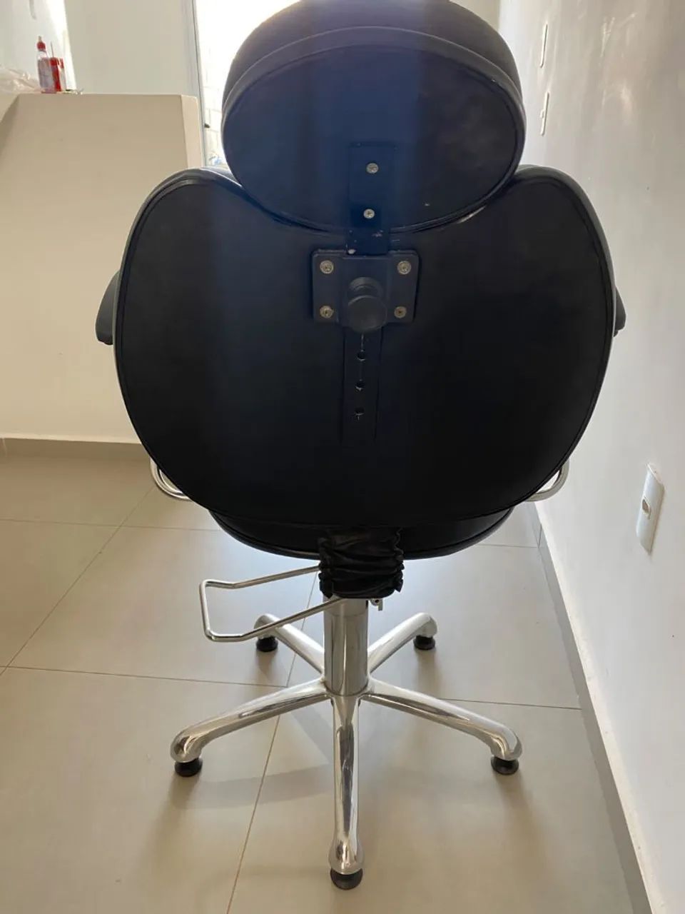 Cadeira de cabeleireiro (Duas) - Foto 3