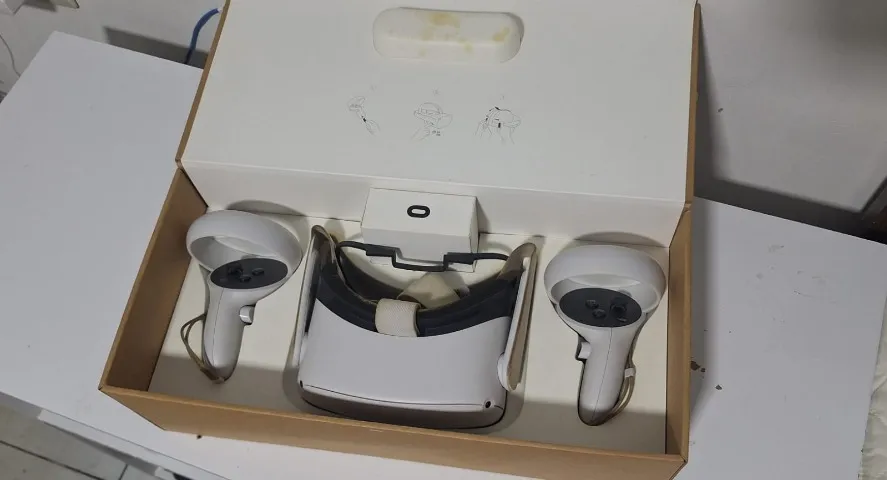 Meta Quest 3 128GB + Headstrap BOBOVR M3 Pro com Bateria - Estado