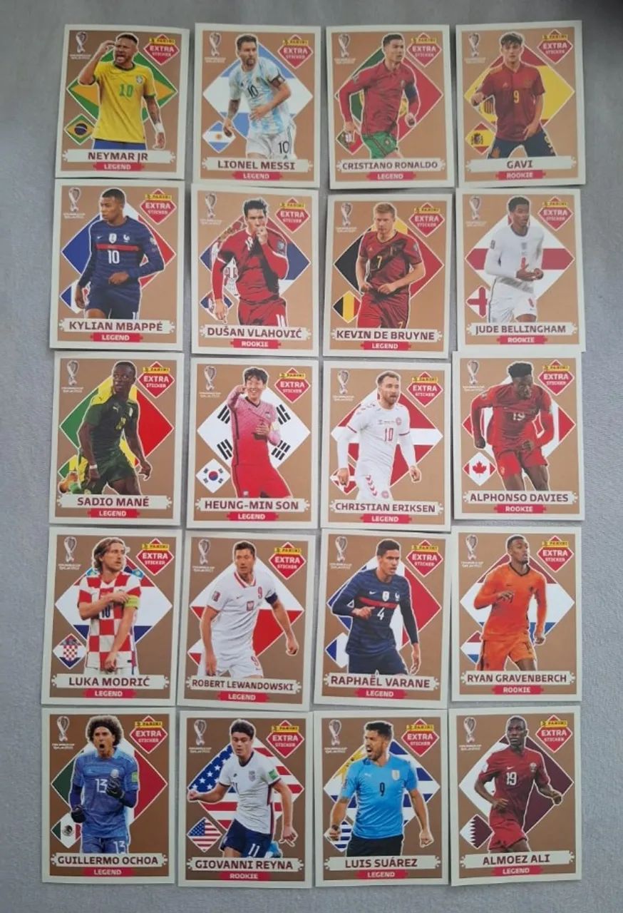 Kit com as 20 figurinhas Bronze Legends da cola 2022