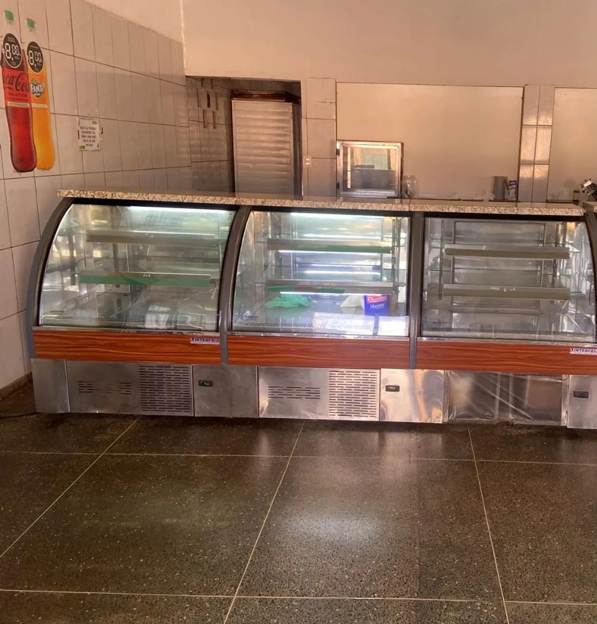 Freezer expositor de tortas e bolos de padaria - Foto 3