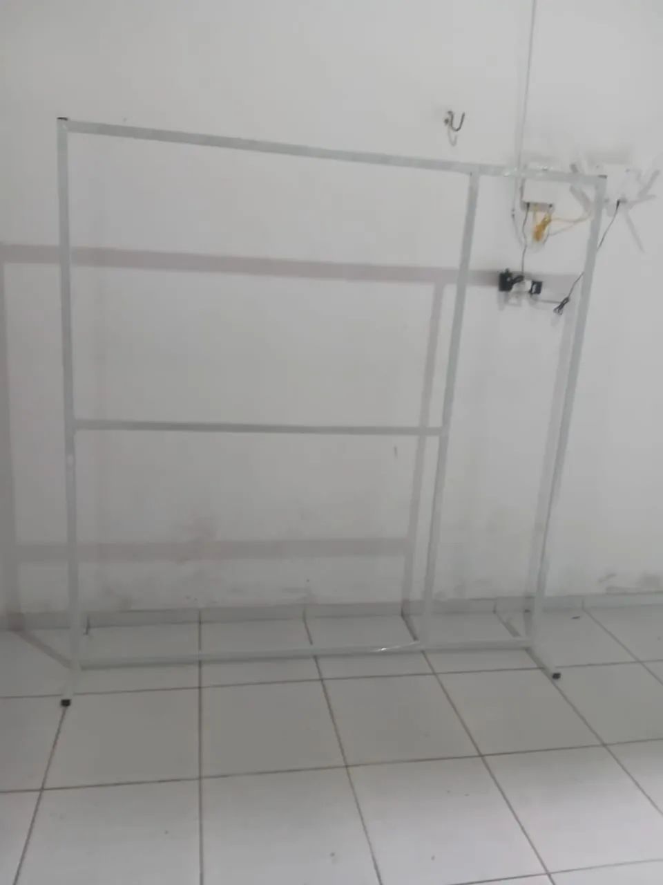 Arara para roupas, CLOSET, cor branca 