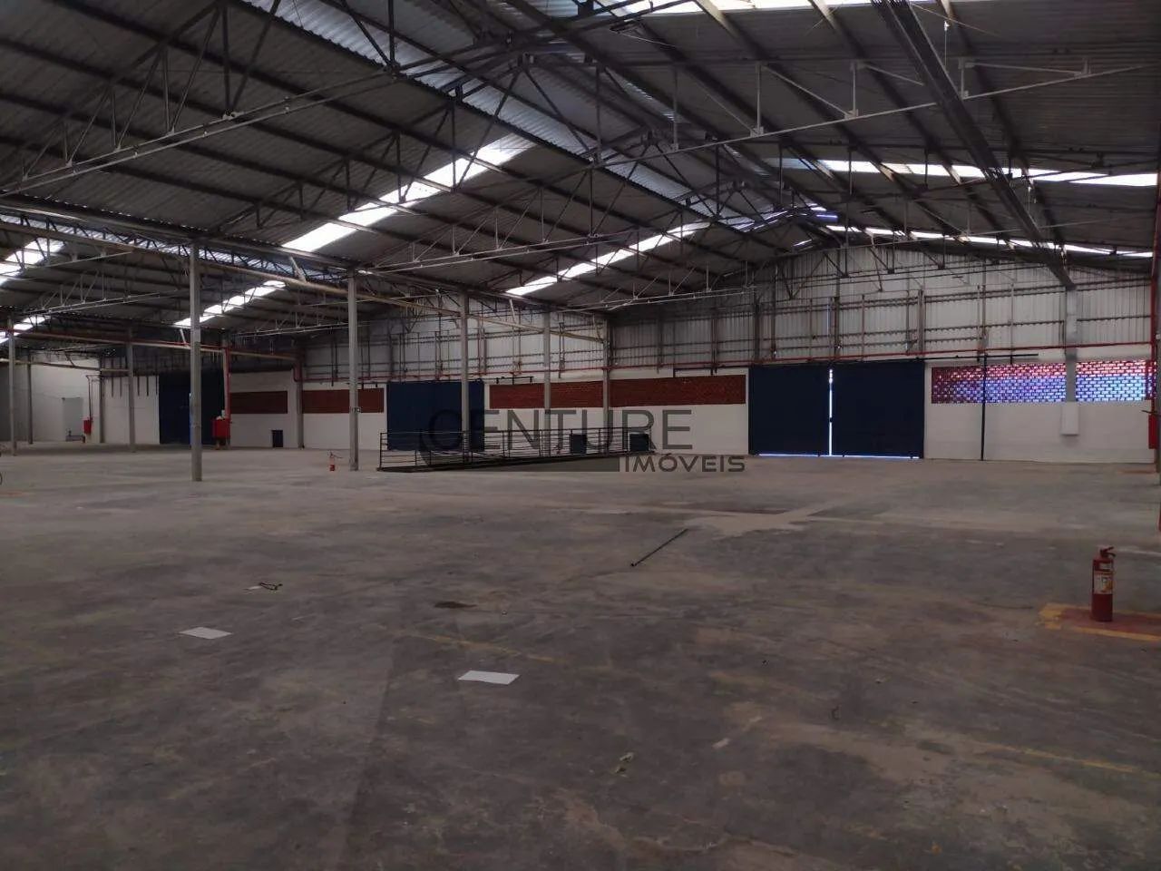 Galpão para Locação com 668m² e Doca  Próximo à Av. Cristiano Machado e Shopping Estação - Foto 2