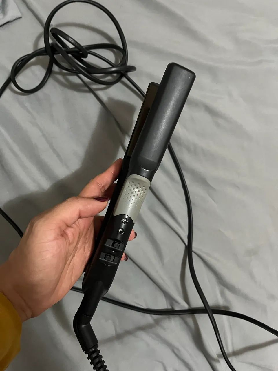 Prancha alisadora bivolt 