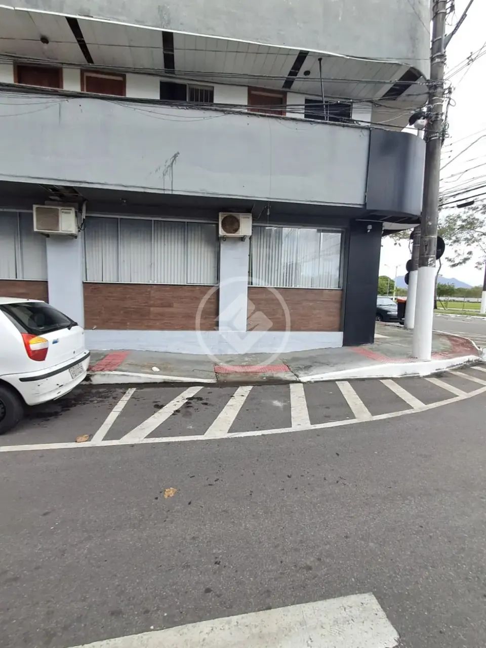 Alugo loja de 250m em Vitoria toda mobiliada, só levar os funcionarios codigo: 361538 - Foto 4