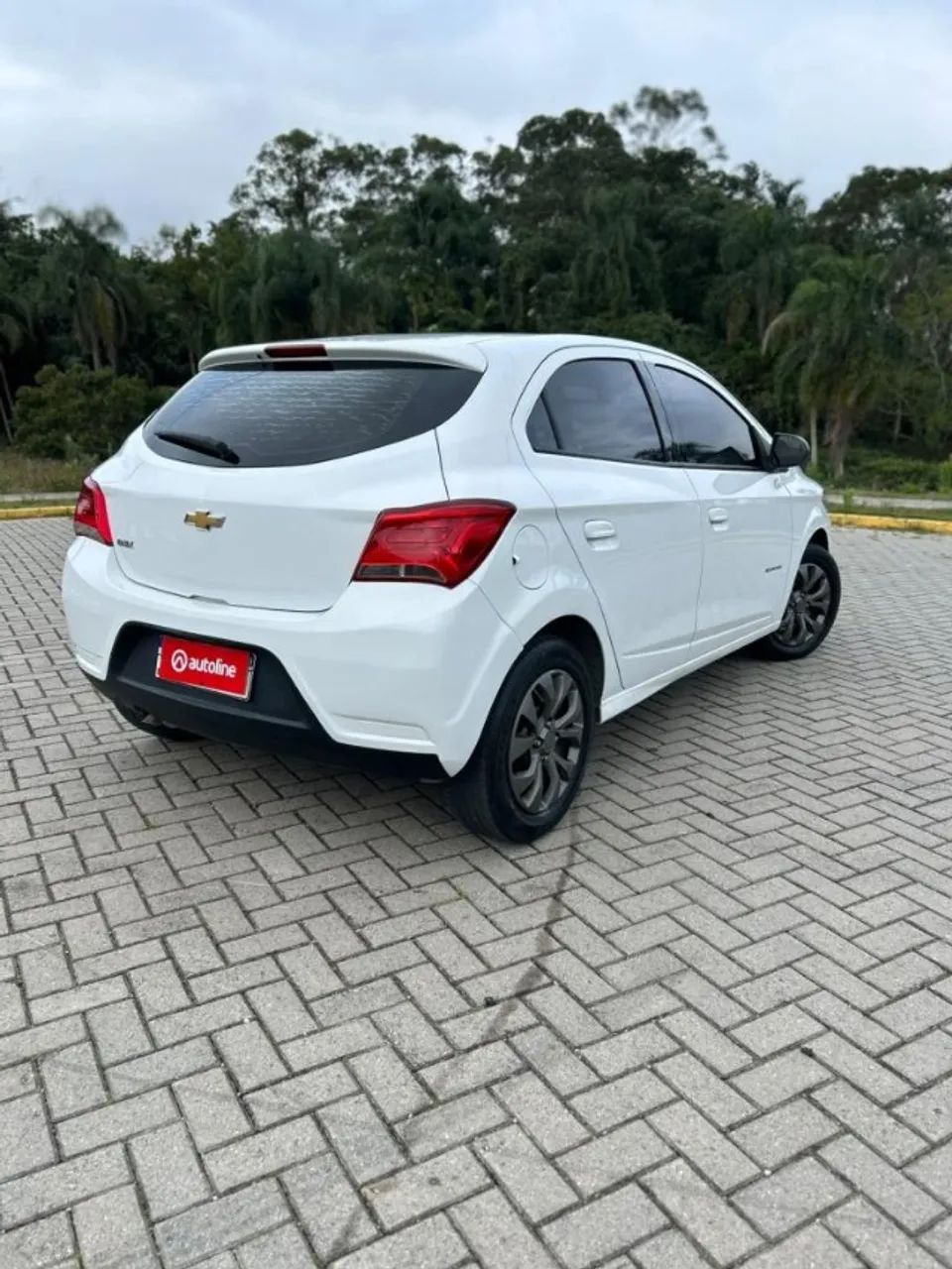 Chevrolet Onix Hatch Advantage 1.4 8V Flex Aut. 4P 2019 - Foto 3