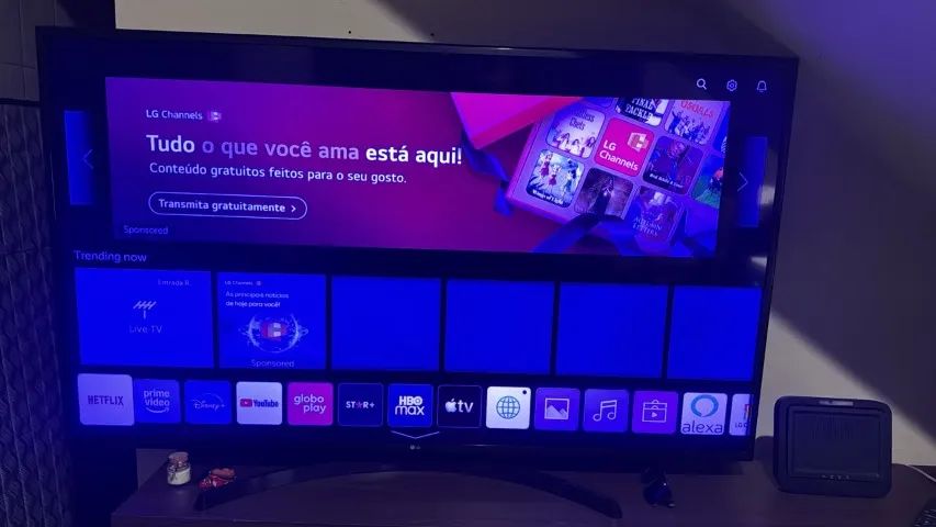 TV LG 63' SMART - Foto 2