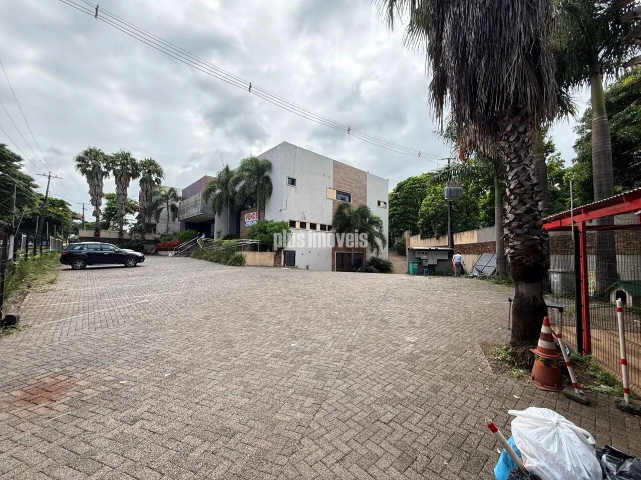 IMÓVEL COMERCIAL AO LADO DA PONTE DA AMIZADE - Foto 4