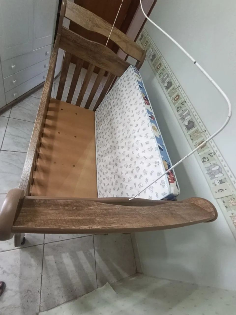 Berço estilo americano com colchão Ortobom  - Foto 5