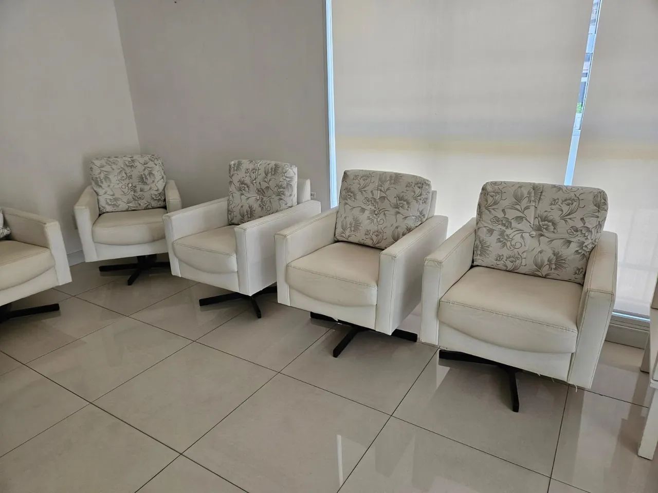8 Poltronas giratórias