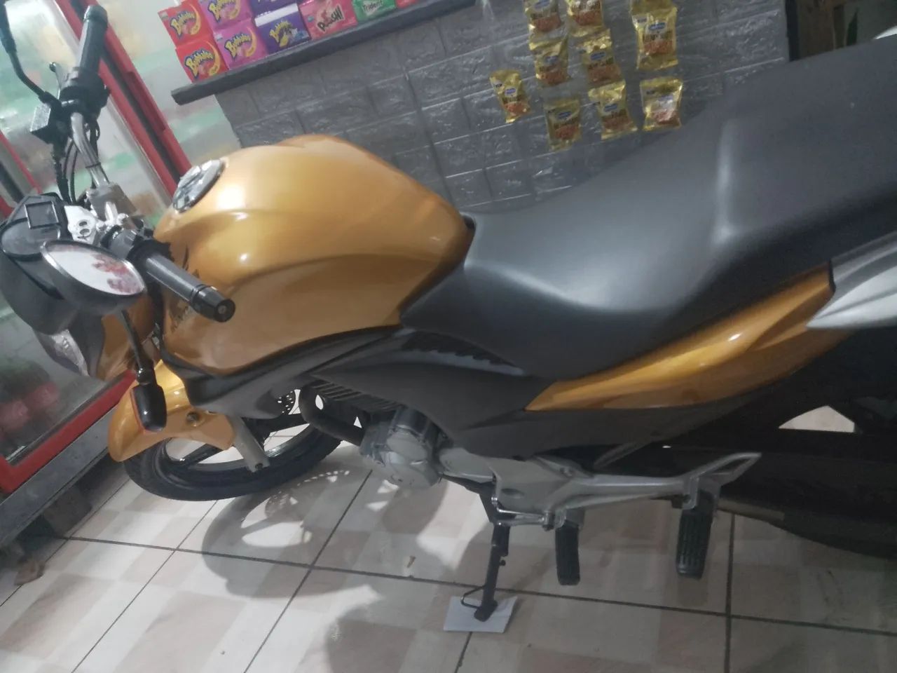 Cb 300 - Foto 2