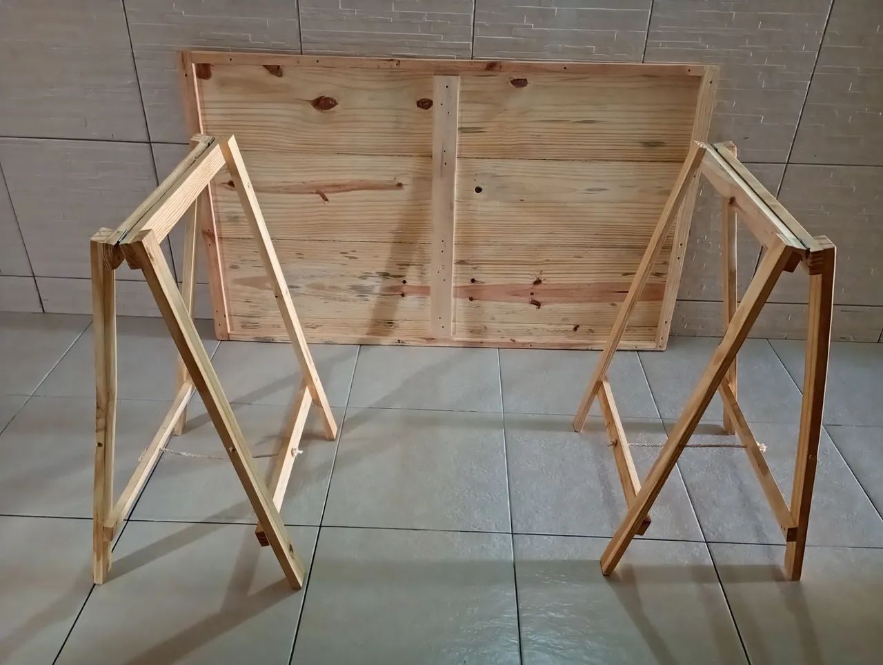 Mesa Pallet com cavaletes - Foto 3