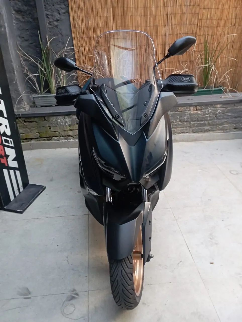 YAMAHA Xmax 250 - Foto 2