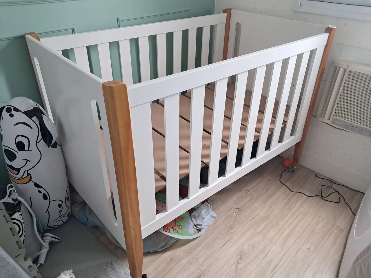 Berço (vira mini cama e mini berço)