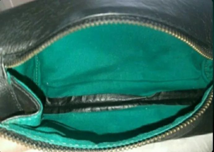 BOLSA EM COURO LEGÍTIMO, MARCA COLCCI. NOVA! - Foto 3