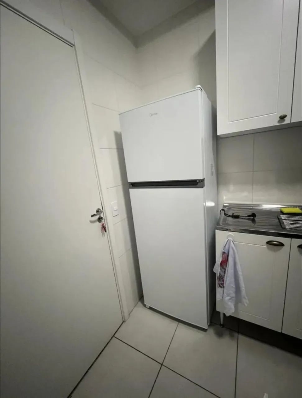 Geladeira Midea No Plástico 