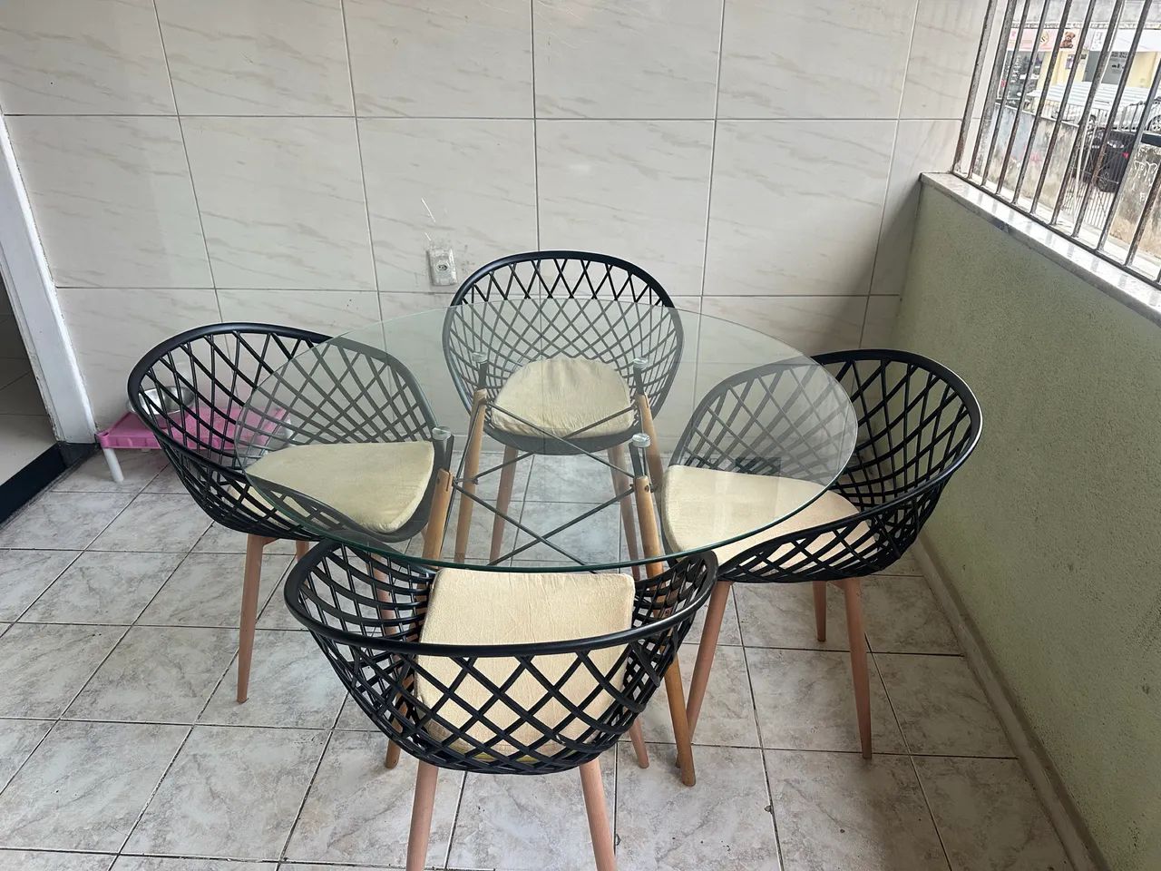 Mesa Tampo Vidro 100 cm + 4 Cadeiras Poltrona Clarice Sidera - Foto 4