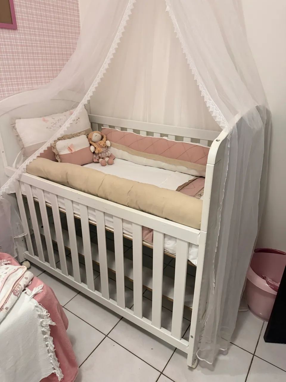 Wooden Crib.465549920179988481