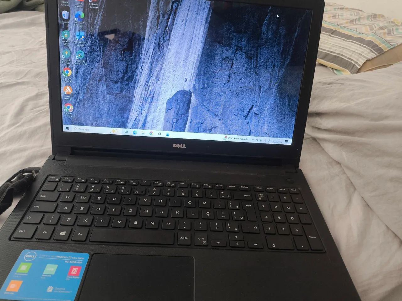 Notebook Dell Inspirion 15 Série 5000 - Corel i3