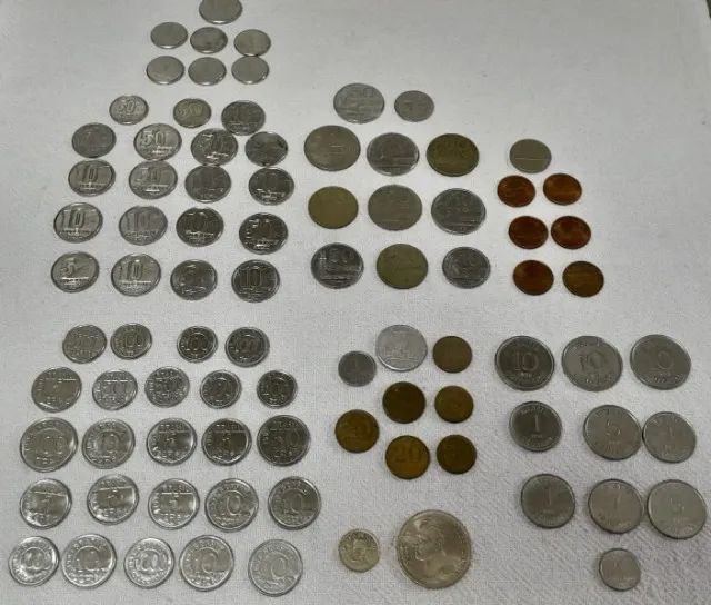 Lote com +70 moedas antigas Brasil e internacionais - coleção