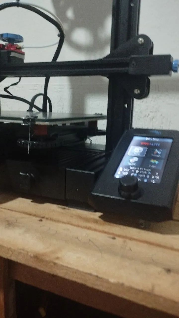 Ender 3 V2 com Upgrades (Molas de silicone laranjas + Extrusora de Metal)