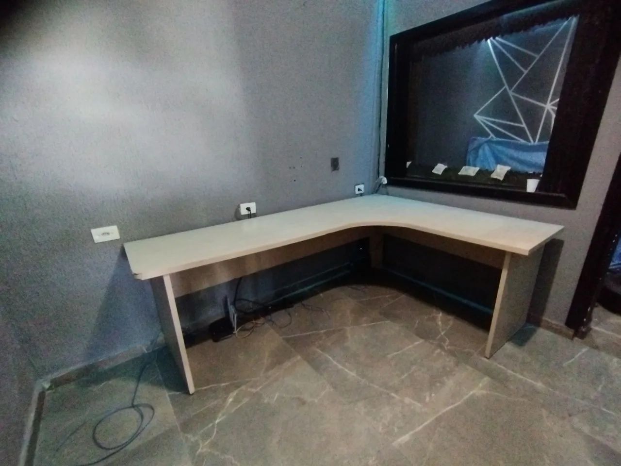 Mesa em L
