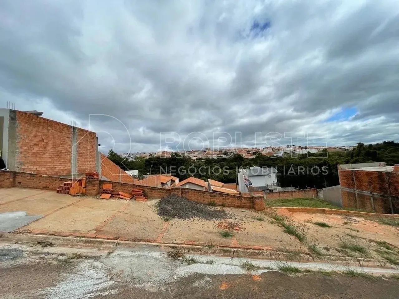 Terreno à venda no Jardim Itália, Botucatu - Ótima localização! - Foto 4