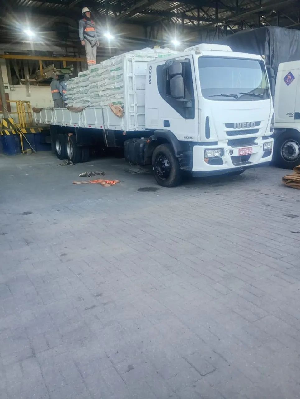 Iveco Tector - Foto 2