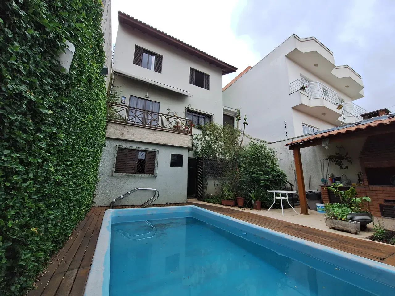 Casa com piscina e 3 quartos em Vila Santa Isabel - Foto 4