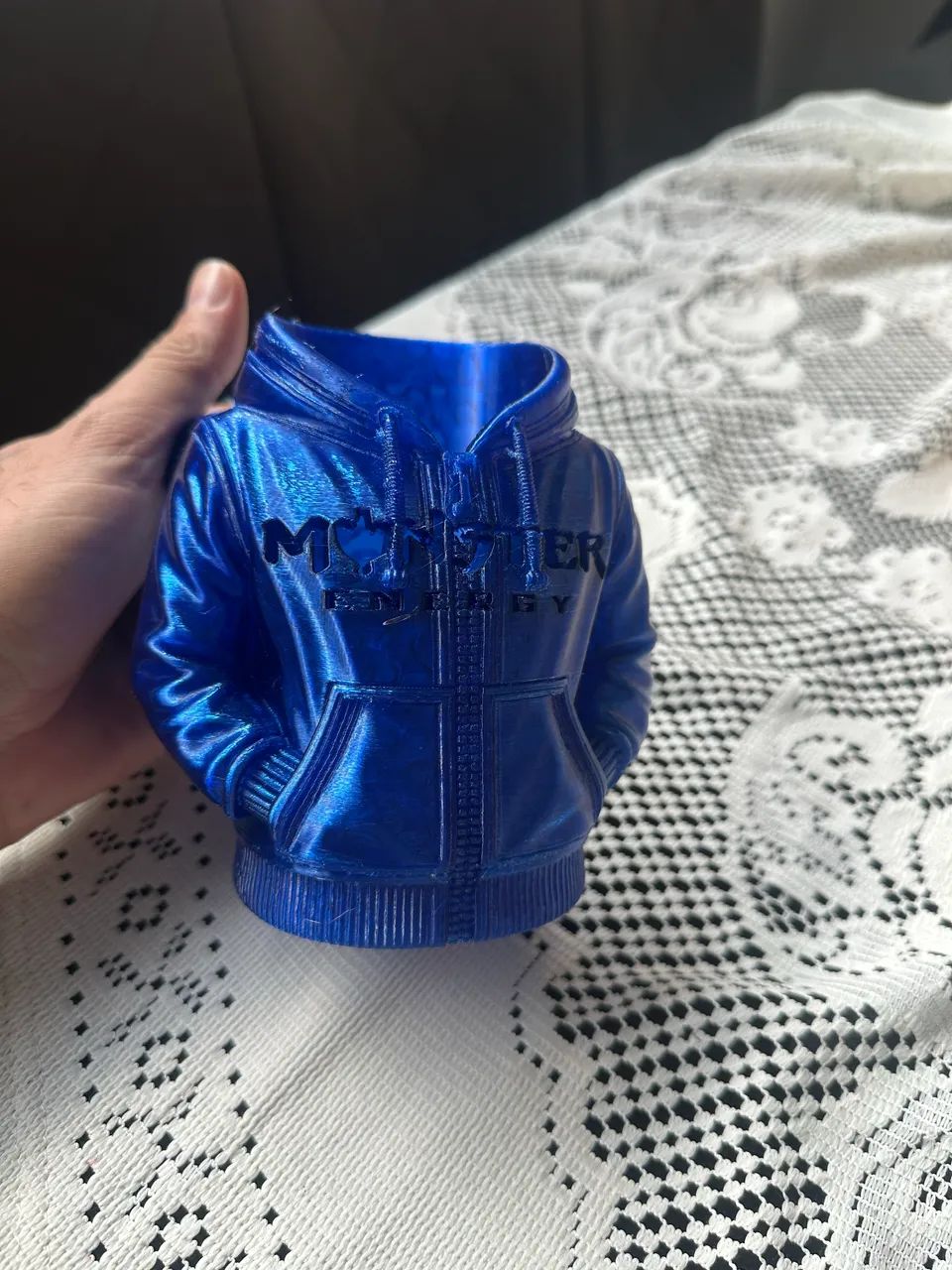 Porta lata monster