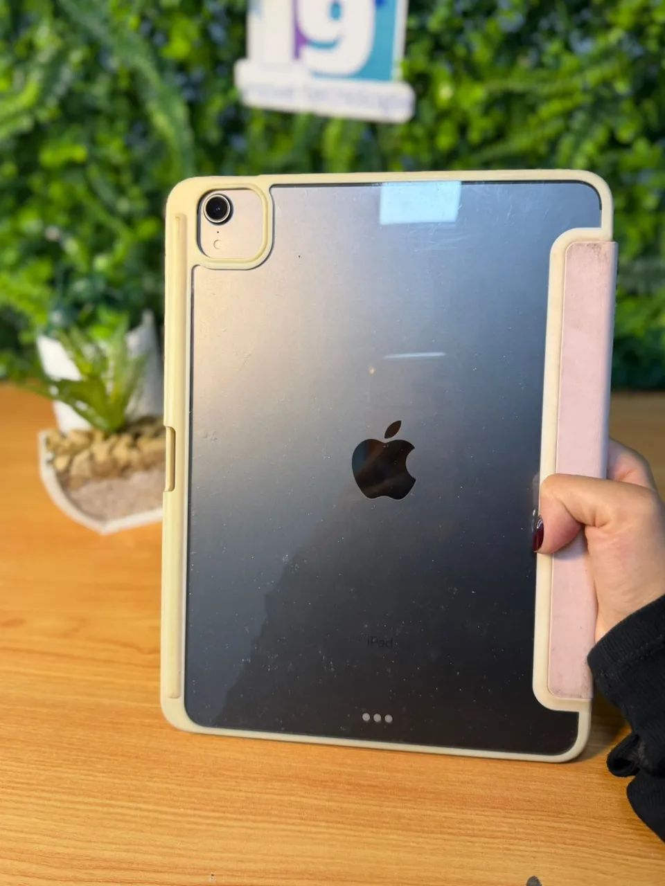 iPad Pro 11-inch (Wi-Fi)  256GB  A1980  Space Gray 11Pol  Líquid Retina  Com capa cortesia - Foto 5