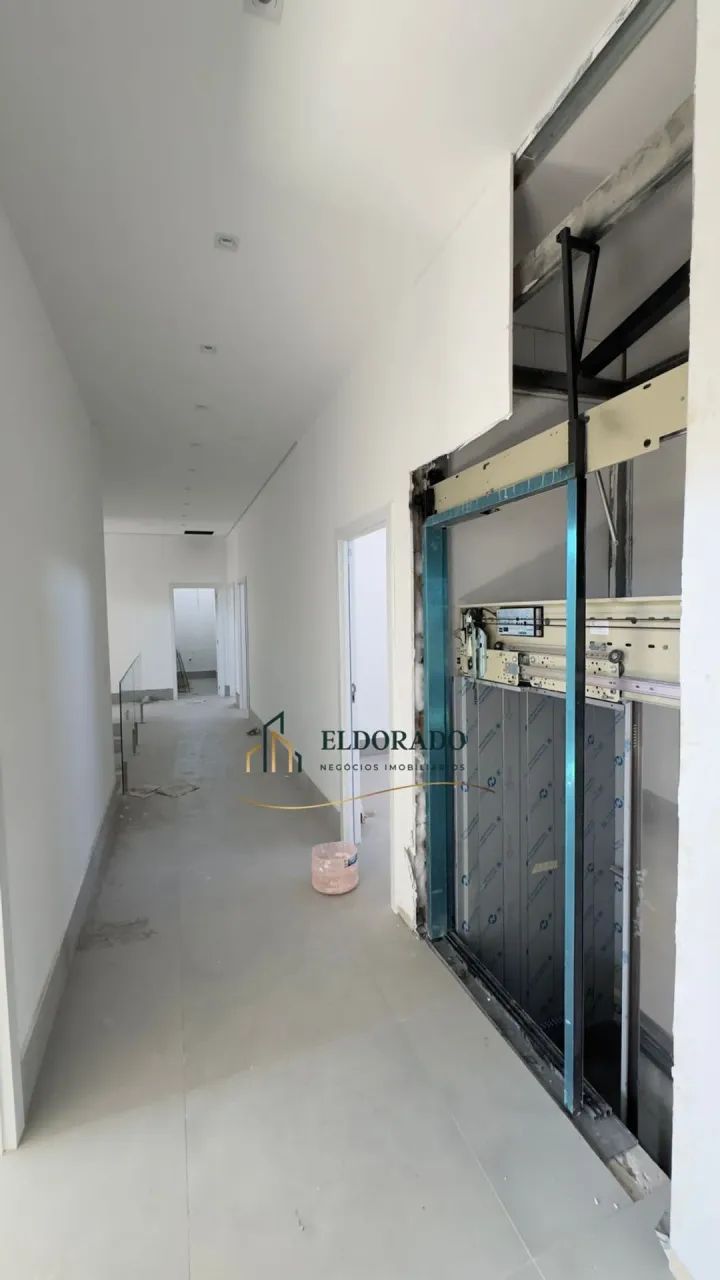 Vende-se ou Aluga-se prédio comercial com 3 pavimentos no Bairro Jardim Cuiabá! - Foto 3
