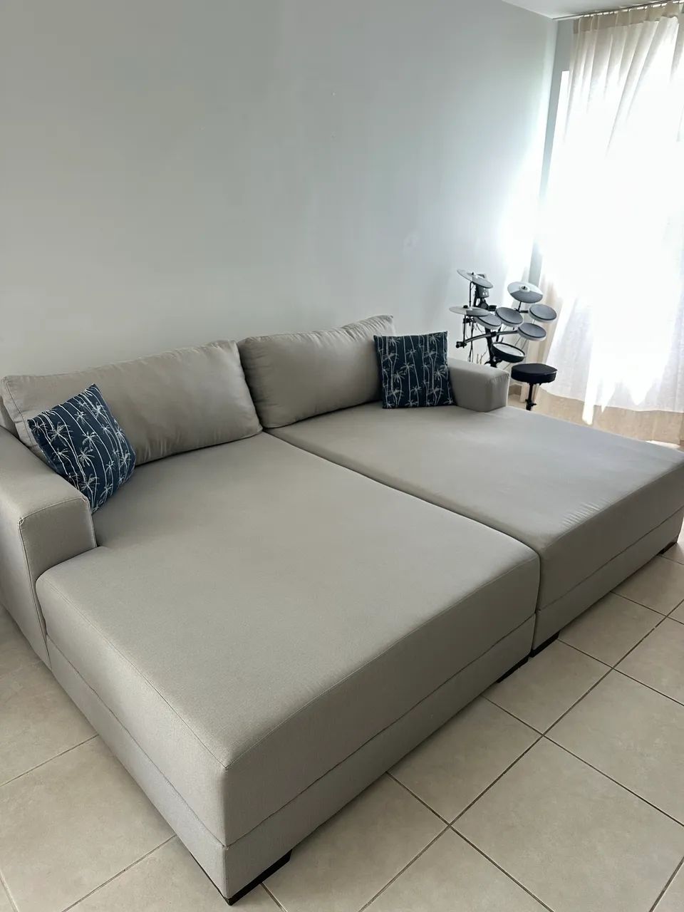Sofá chaise fixo grande!