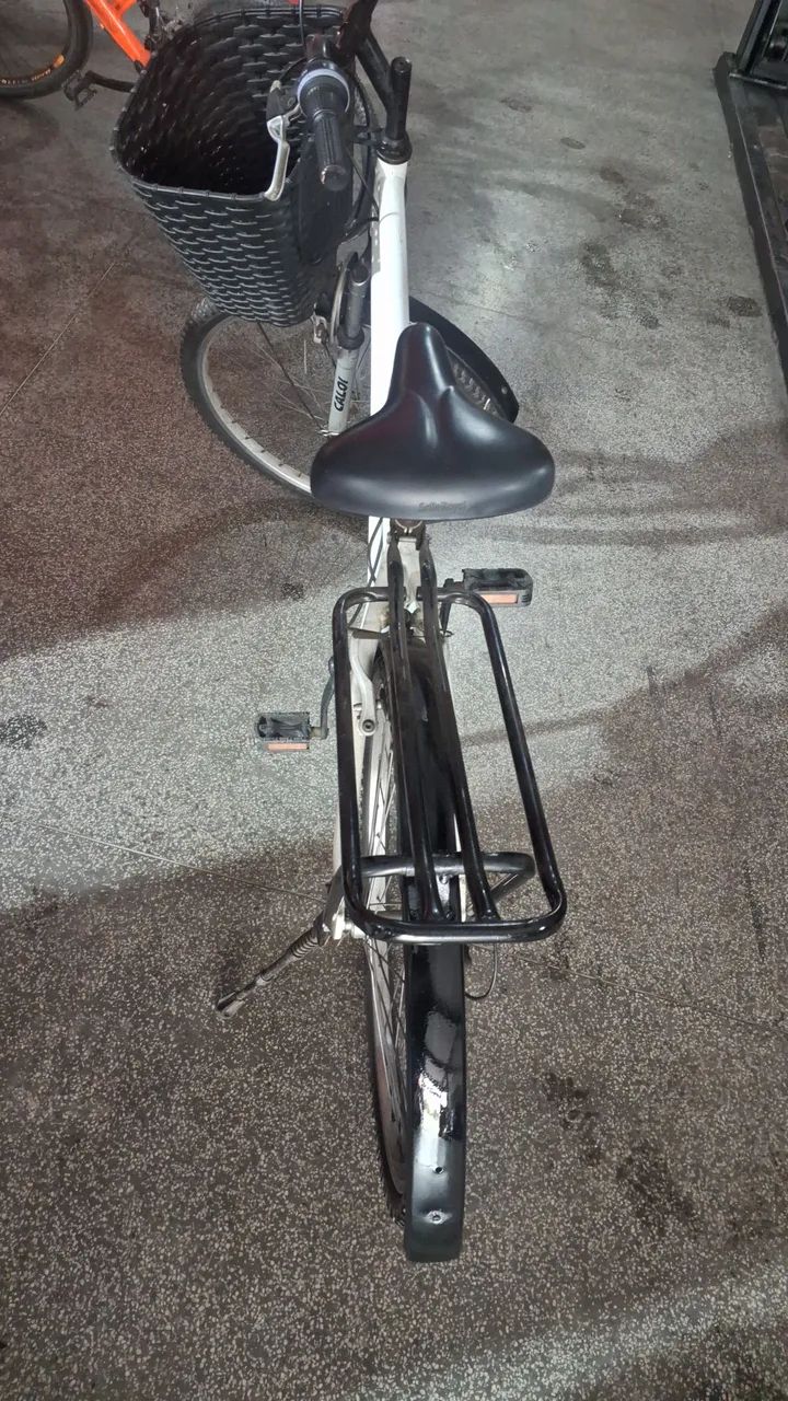 Bicicleta Caloi com cesta - Foto 2