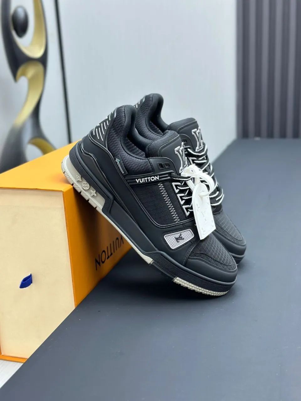 Tênis LV Trainer - Foto 2