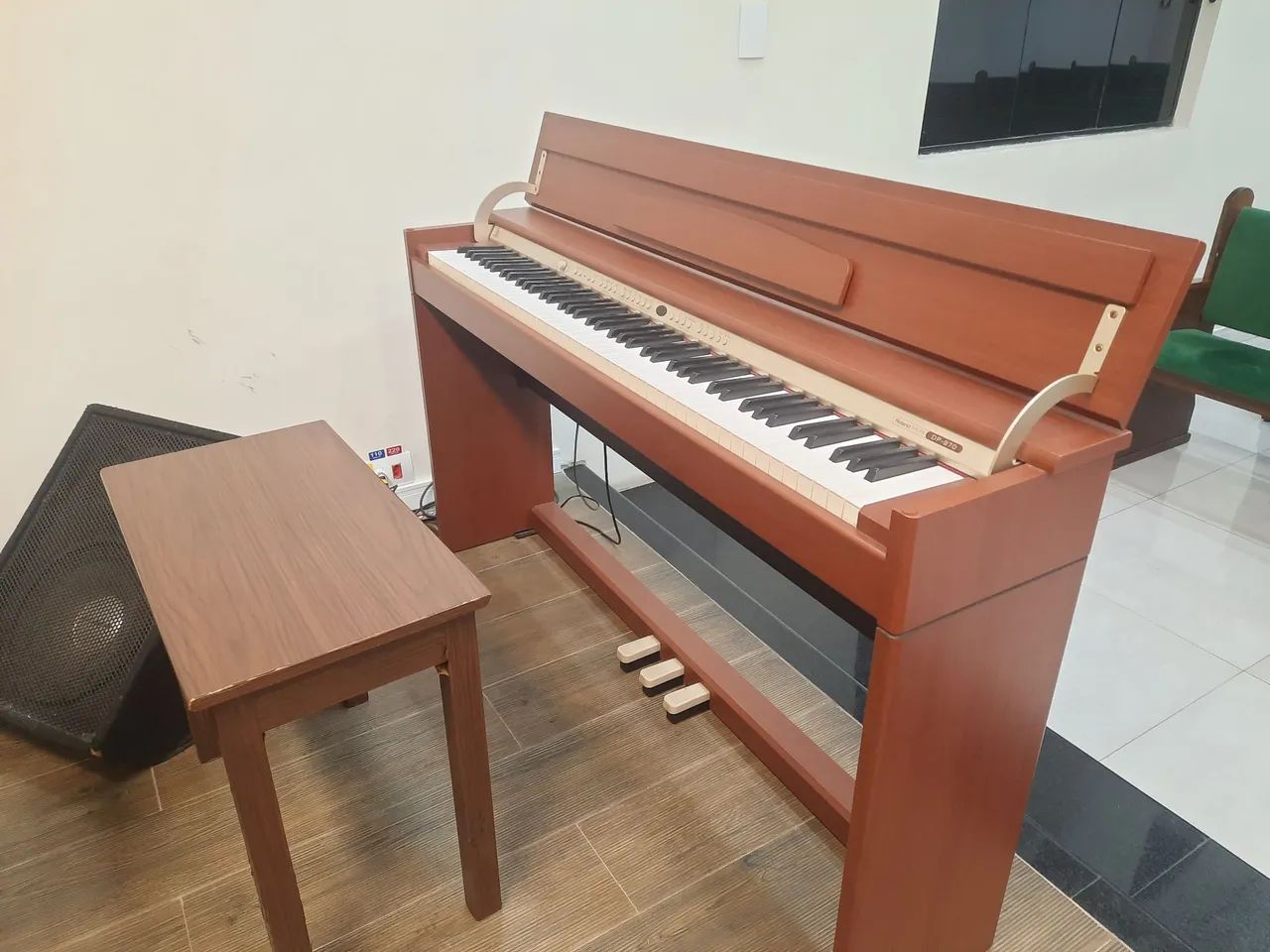 Piano Digital Roland DP-970  - Foto 2