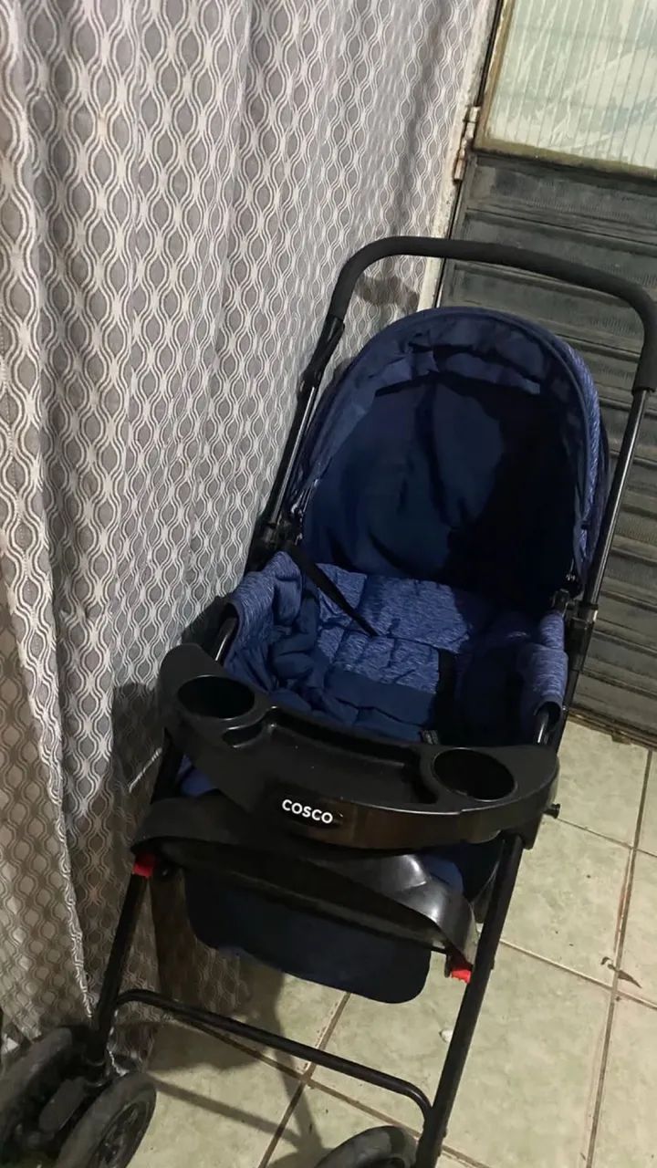 Carrinho de bebê em ótimo estado  - Foto 2