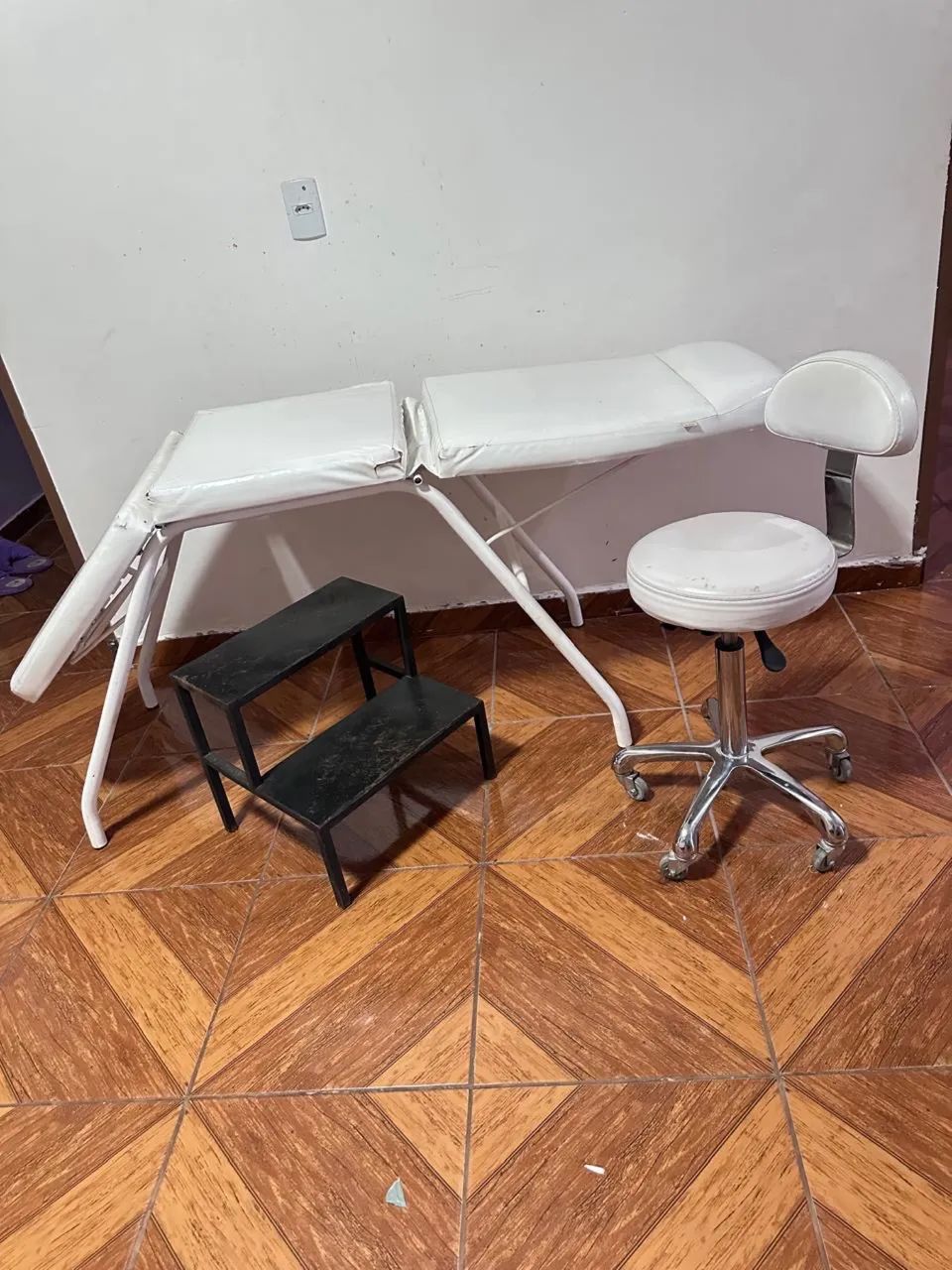 Maca, mocho e escadinha para trabalho