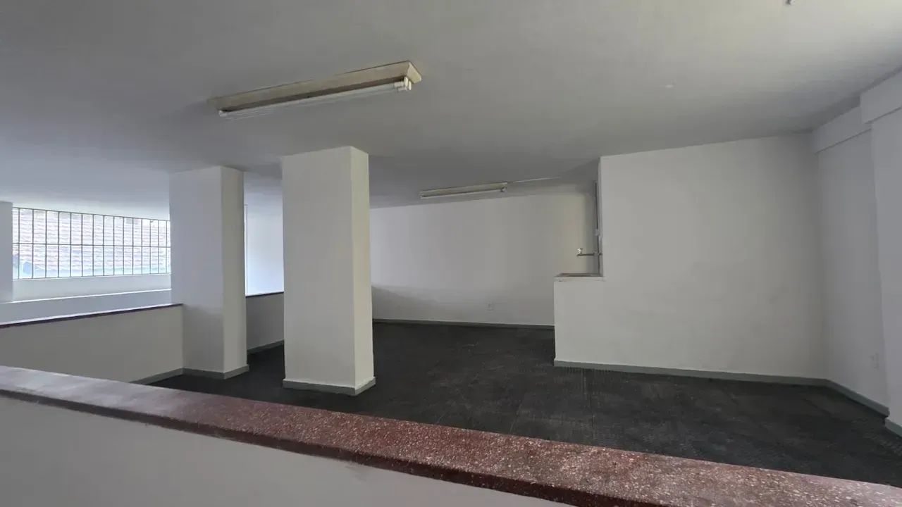 Loja Comercial à Venda no Centro de Nova Iguaçu  90m² total com Mezanino - Foto 5