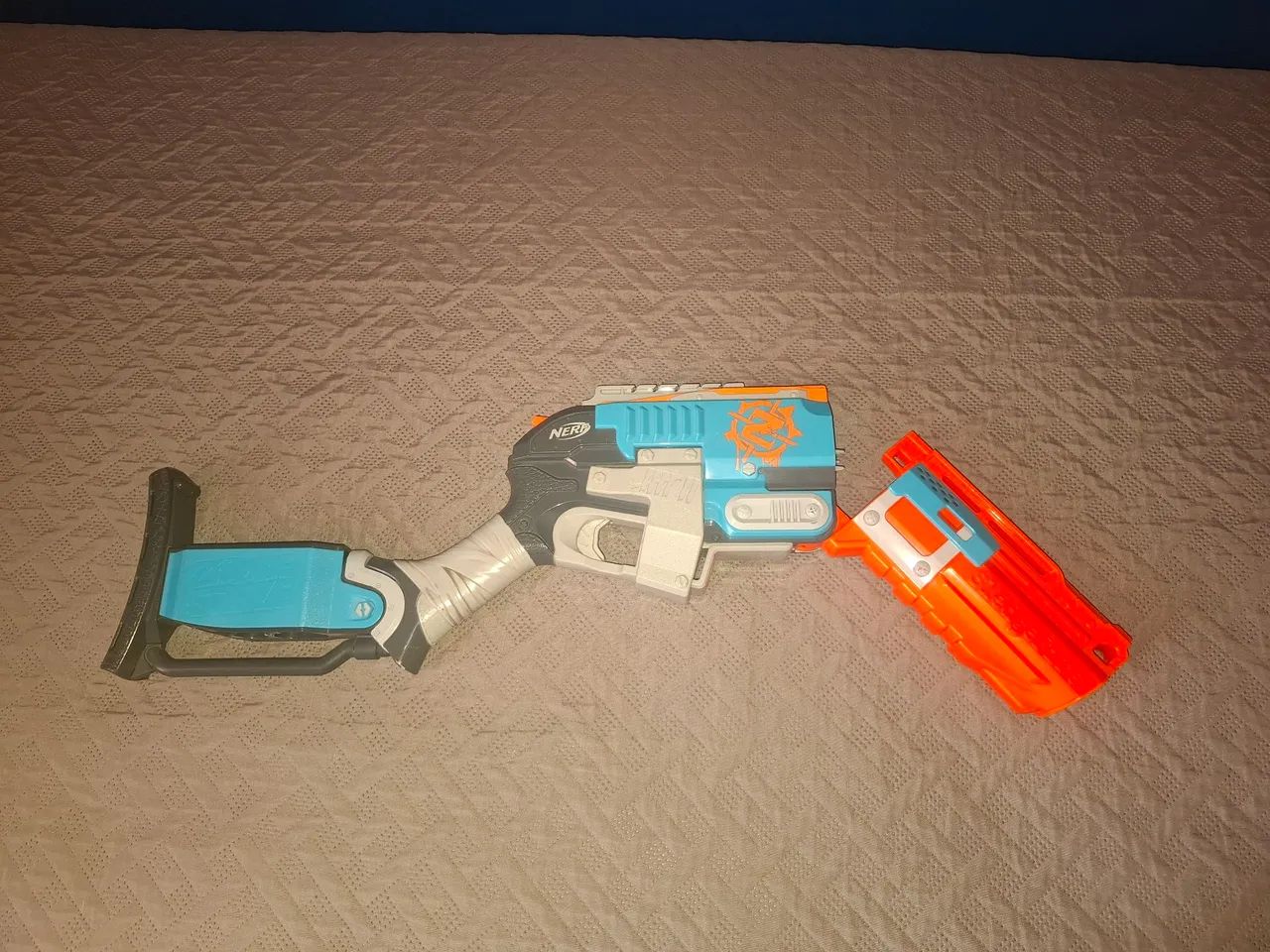 Nerf Zombie Strike Sledgefire - Foto 3