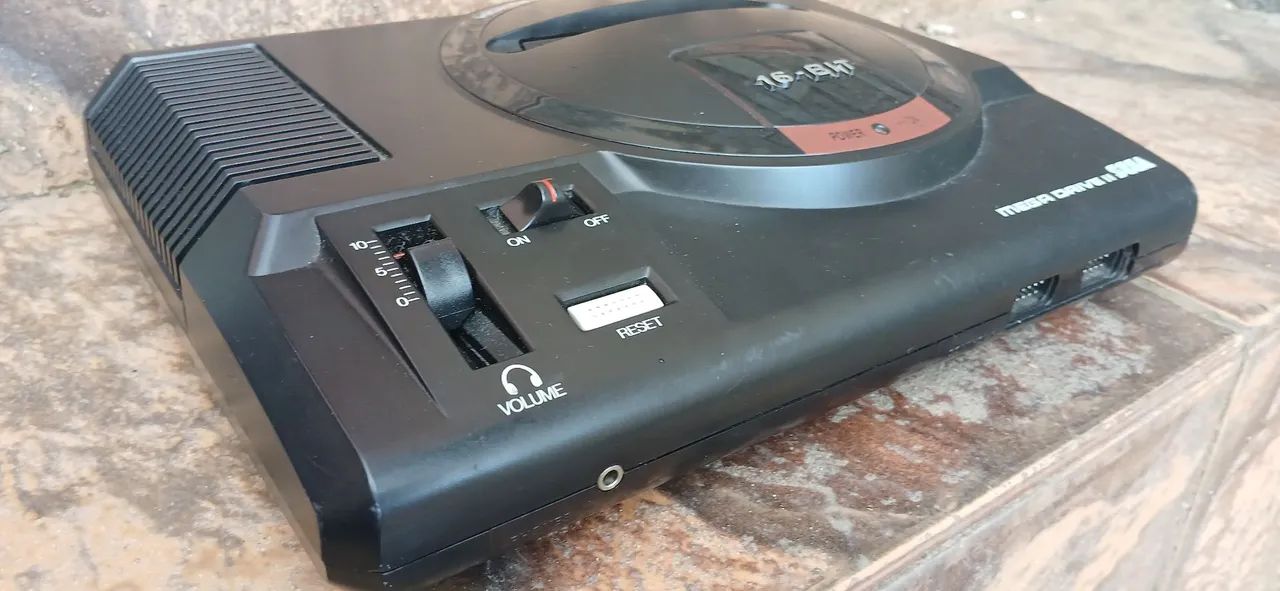 Mega Drive 2 - Foto 3