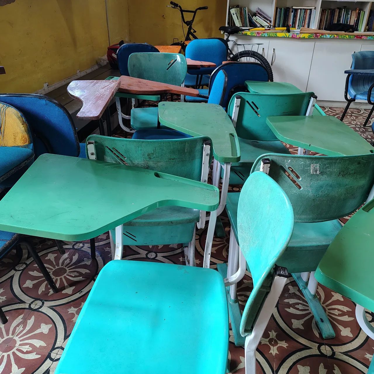Cadeira escolar  - Foto 3