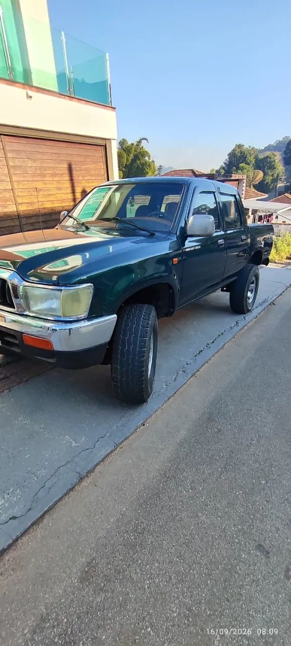 Toyota Hilux CD SR 4X4 3.0 8V 90cv Diesel 2002