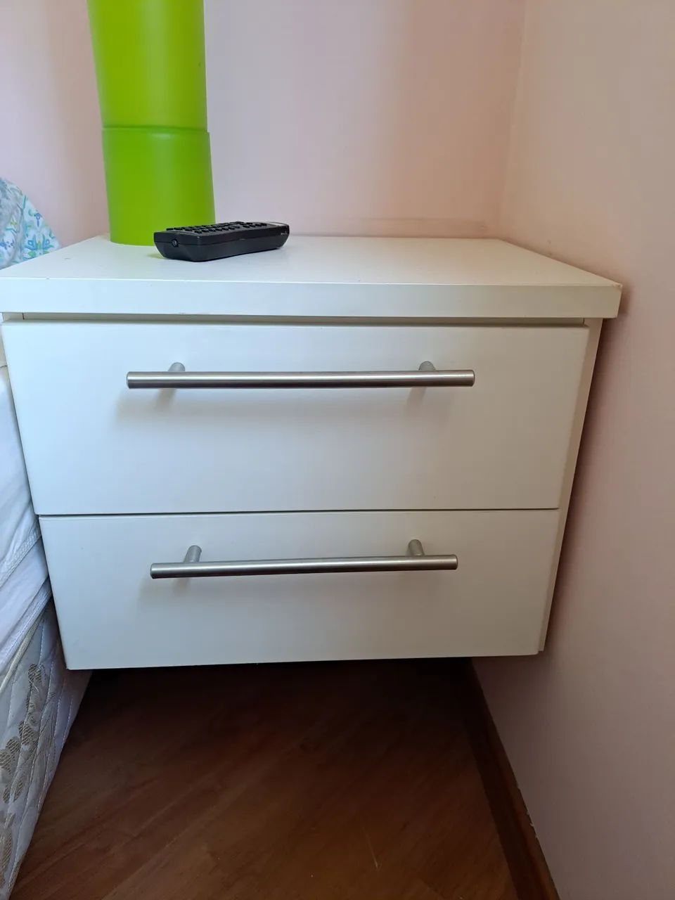2 cômodas (3 e 5 gavetas) - Foto 2