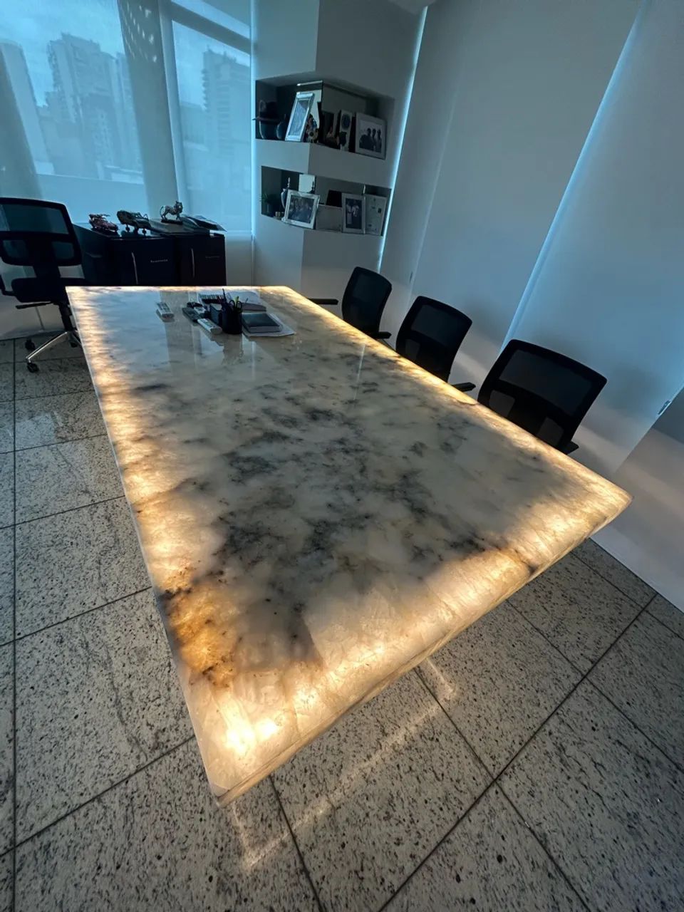 Vendo mesa de Quartzito Cristalo com LED - Foto 5
