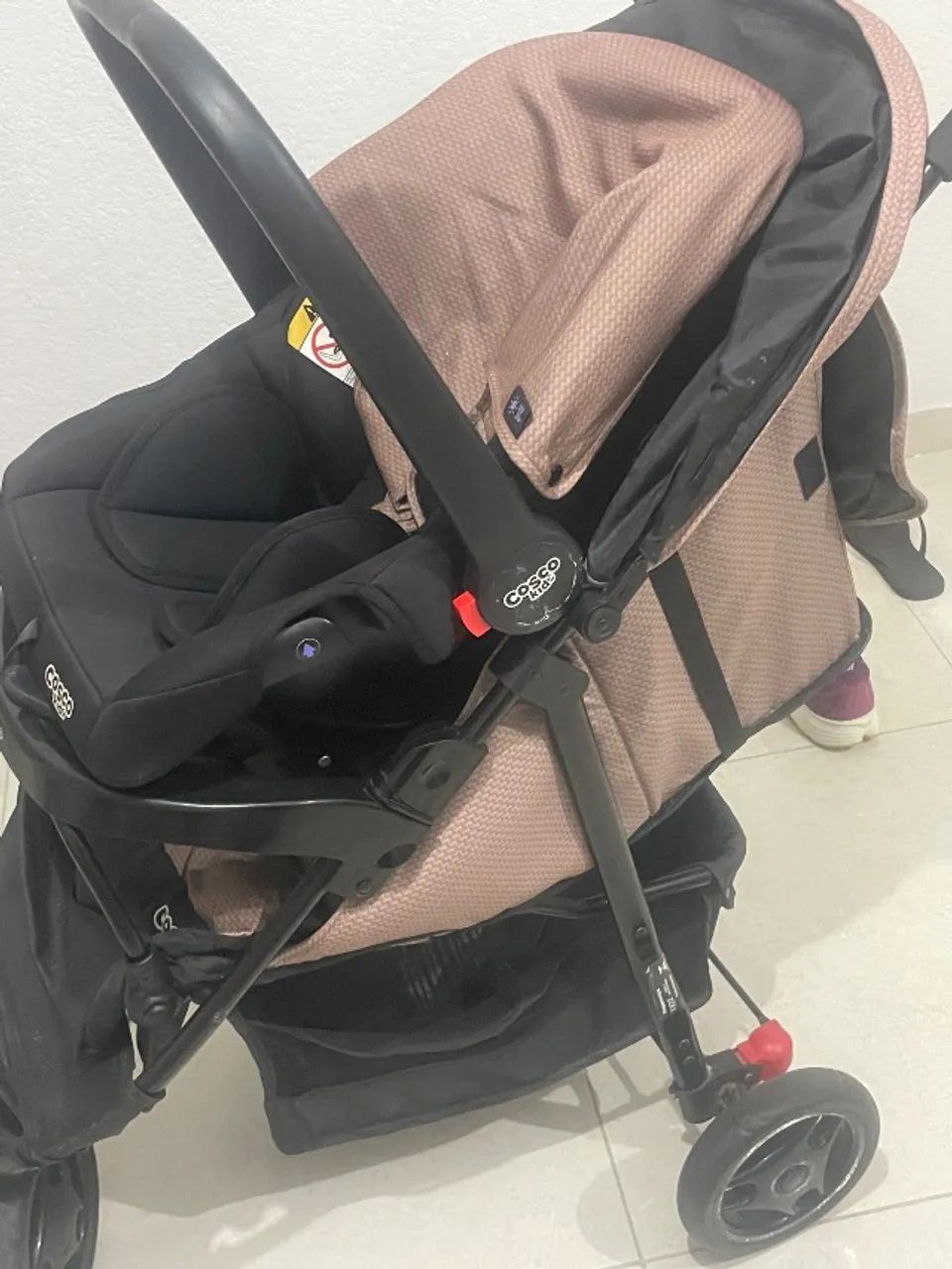Bebê conforto e Carrinho de bebê  - Foto 2