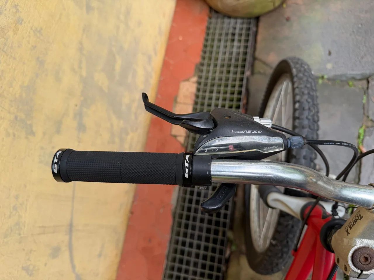 Bicicleta Specialized Rockhopper Aro 26 - Foto 5