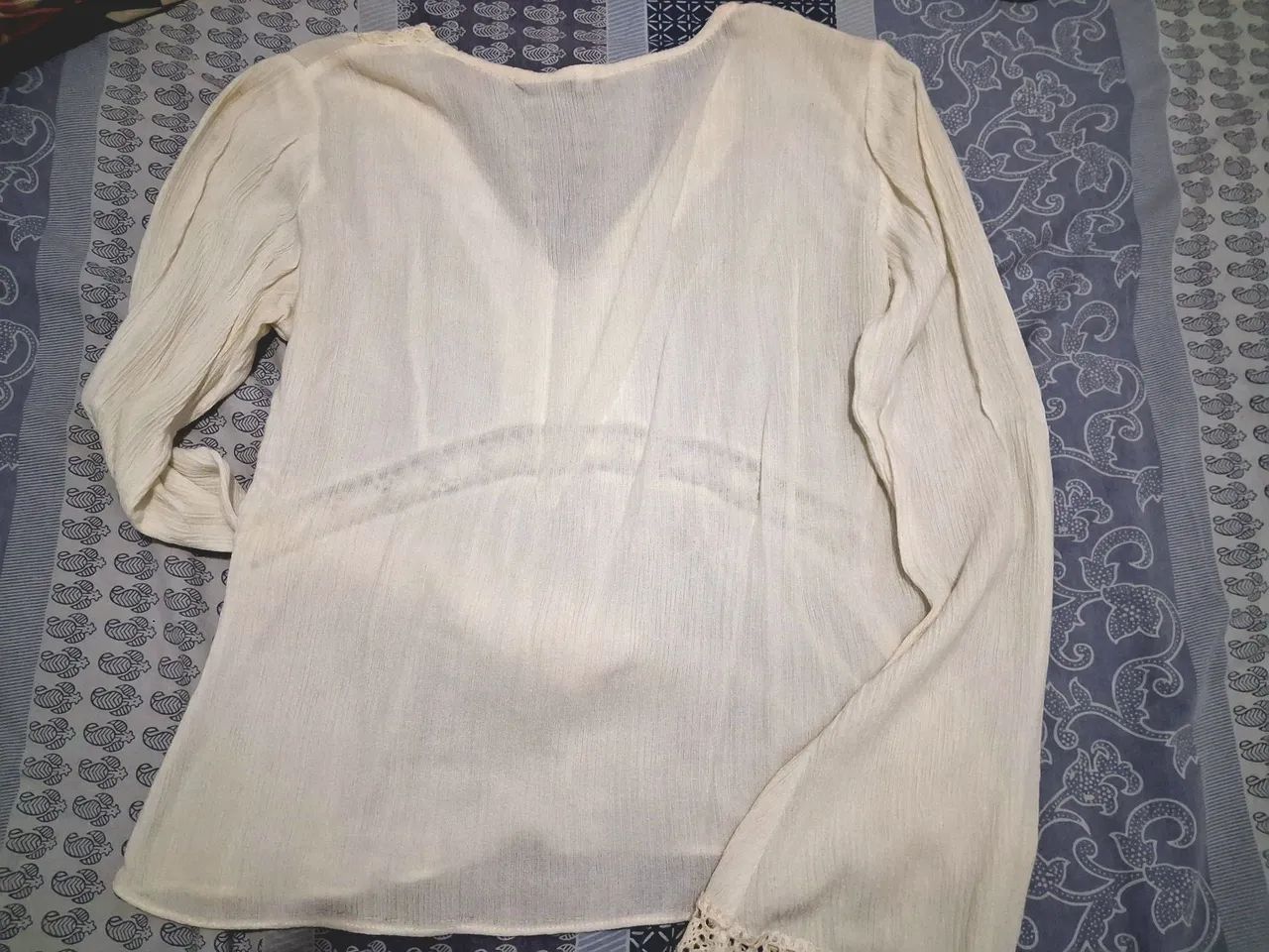 Blusa de mangas compridas off white feminina  - Foto 2