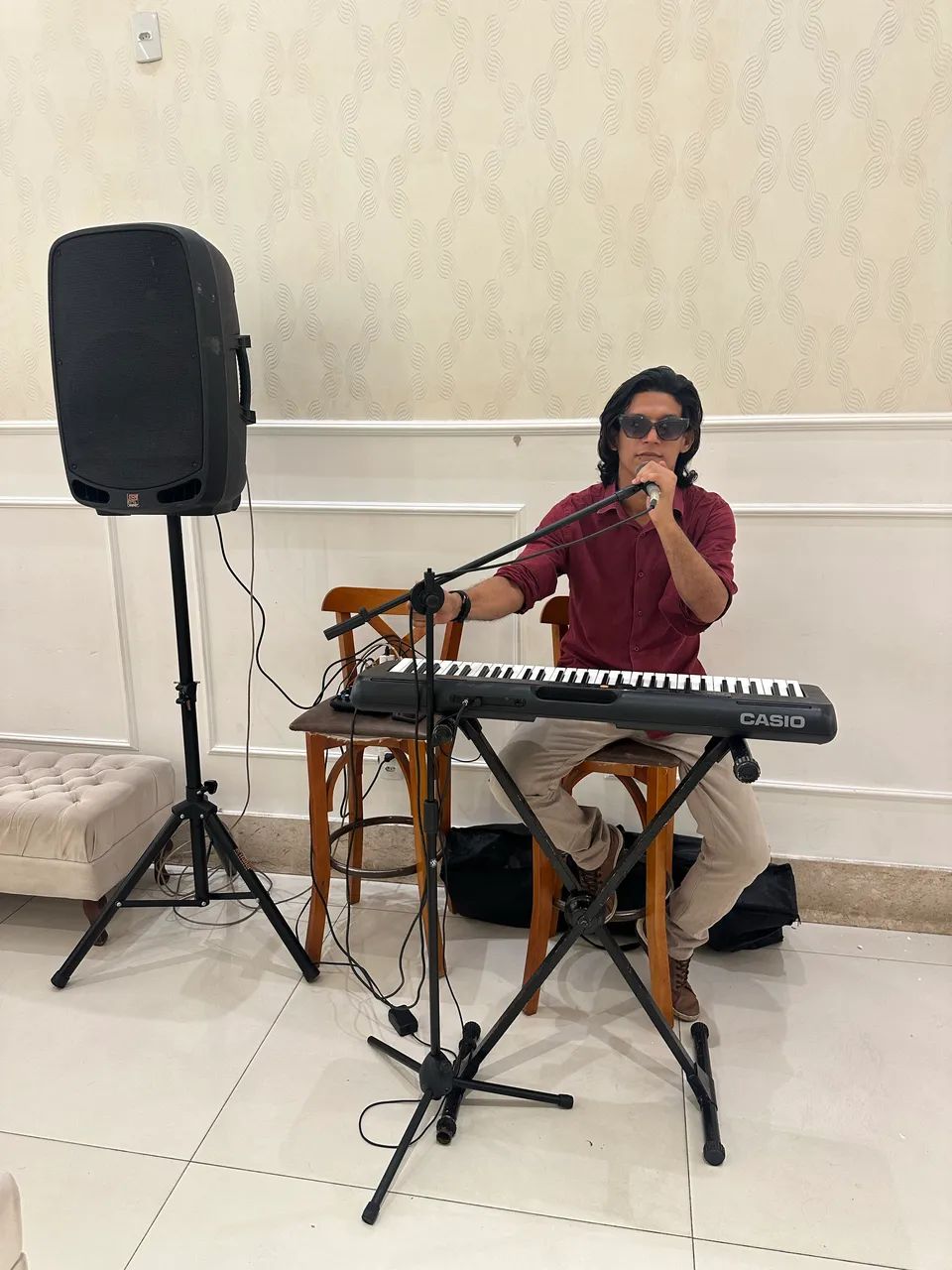 Cantor - voz e teclado - melhor preço - Foto 4