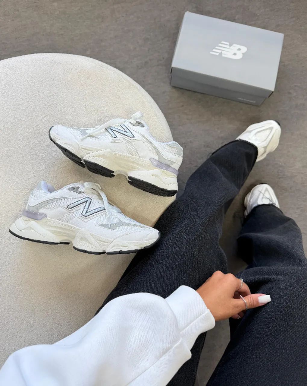 TÊNIS NEW BALANCE 9060 BRANCO/CINZA - Foto 3