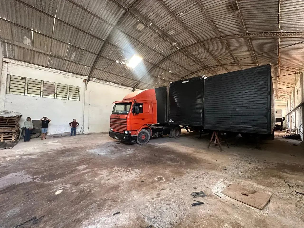 Galpão de 1.000 m2 próximo da Rodovia Arthur Bernardes - COM0090WGG - Foto 2